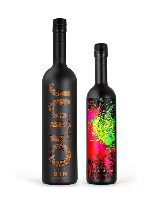 The Celestial Duo Gin Pack brings together two sides of our distillery craft: Our 700ml Extra Fine and a 200ml Seasonal Gin of your choice.